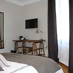 Alojamento de Acomodação e Pequeno-almoço Louis Victor 3*