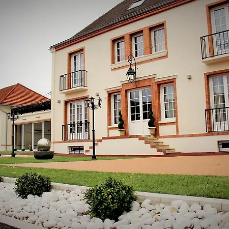 Louis Victor Bed & Breakfast 3*