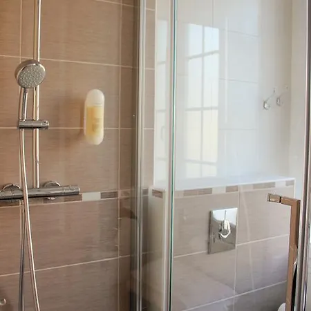 Bed and Breakfast Louis Victor 3*