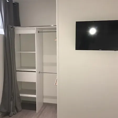 Louis Victor Bed and Breakfast 3*